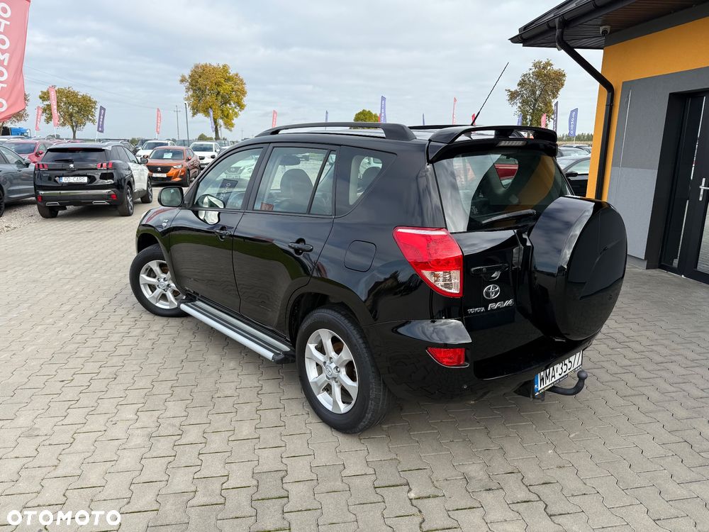 Toyota RAV4 2.2 D-4D Sol - 4