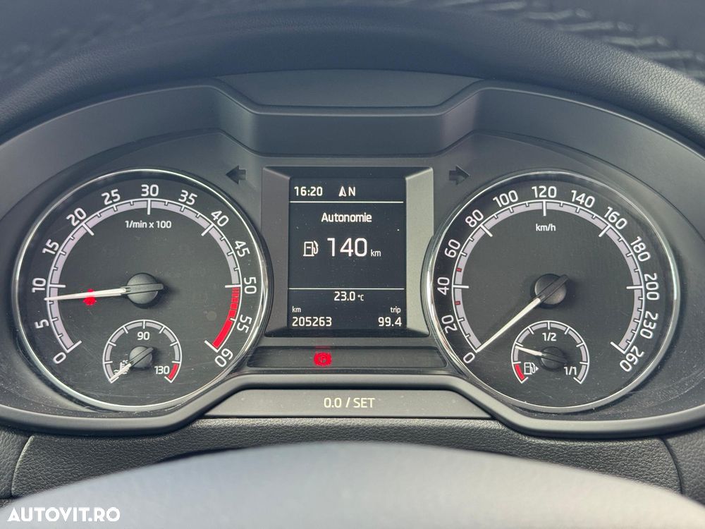 Skoda Octavia 1.6 TDI Ambition - 8