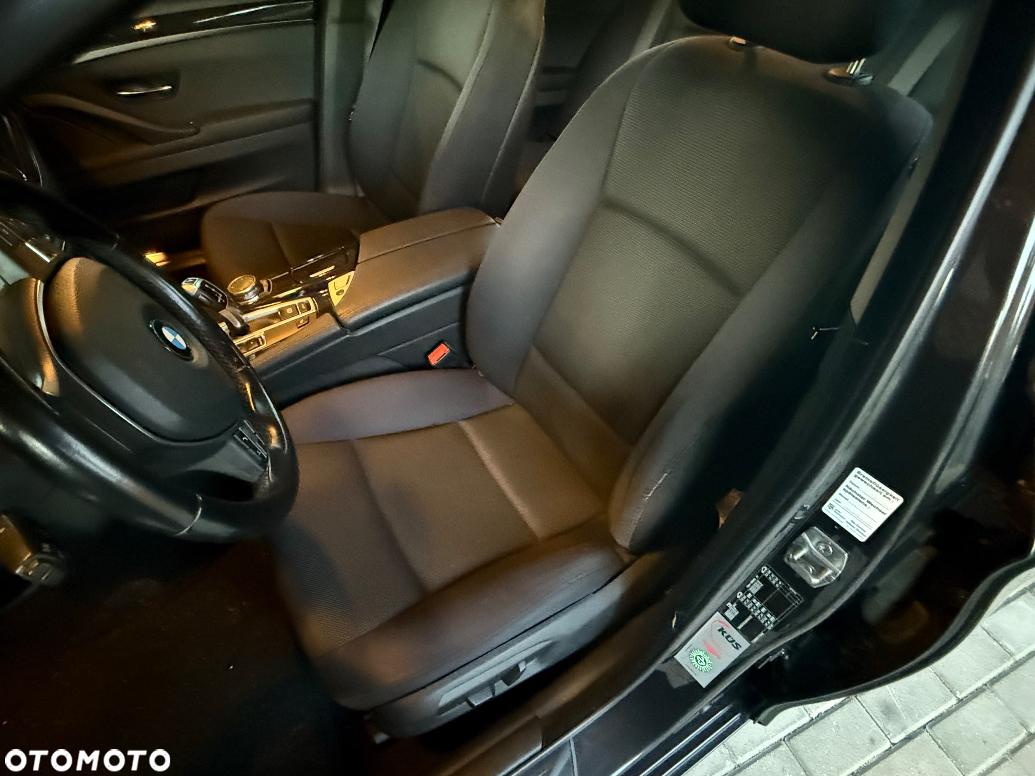 BMW Seria 5 520d Efficient Dynamics Edition - 12