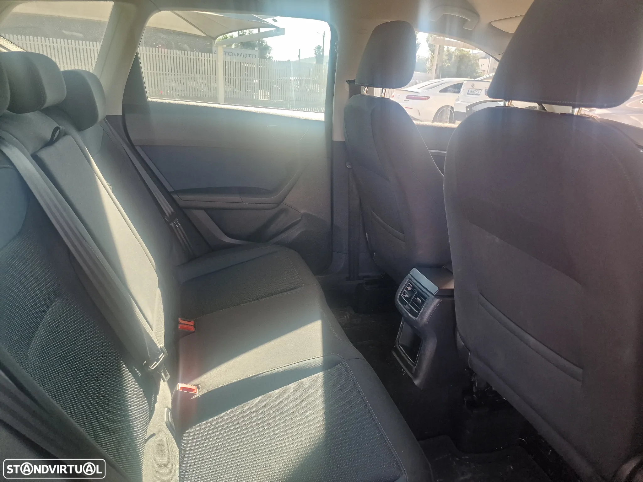 SEAT Ateca 1.6 TDI ECOMOTIVE Reference - 14