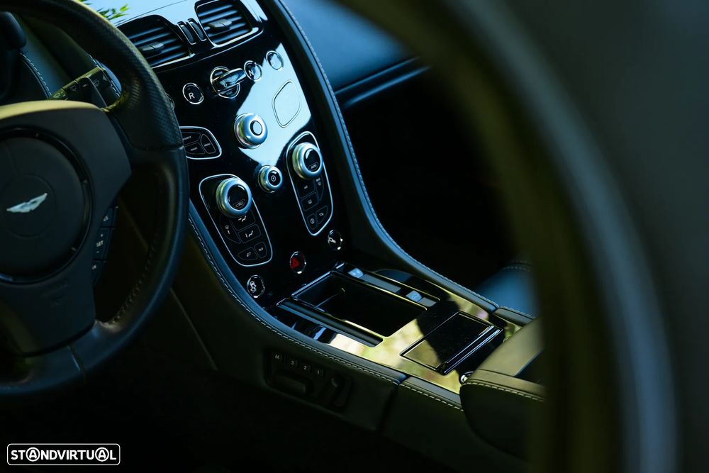 Aston Martin Vantage Roadster V12 S Sportshift 3 - 34