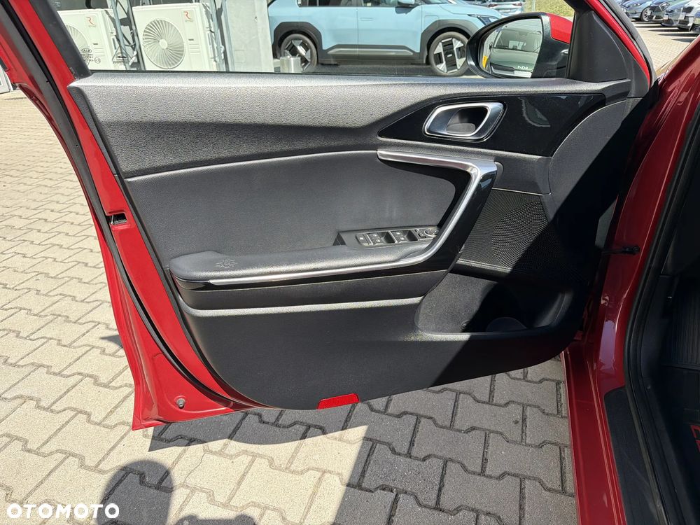Kia Ceed 1.4 T-GDI L - 11