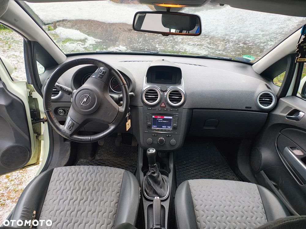 Opel Corsa 1.7 CDTI Cosmo - 9