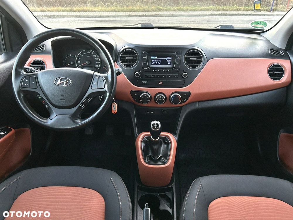 Hyundai i10 - 10