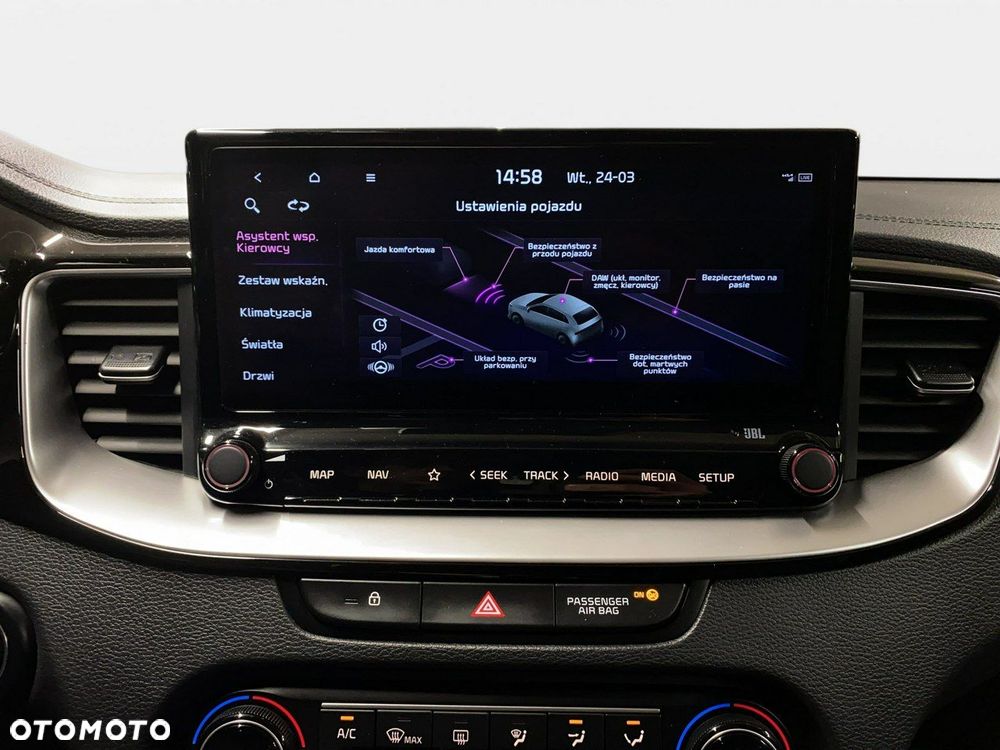 Kia XCeed - 27