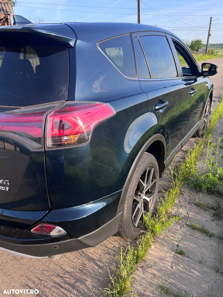 Toyota RAV4 - 10