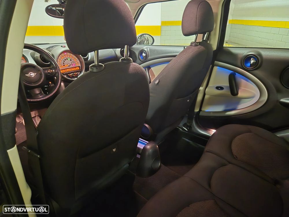 MINI Countryman One D - 29