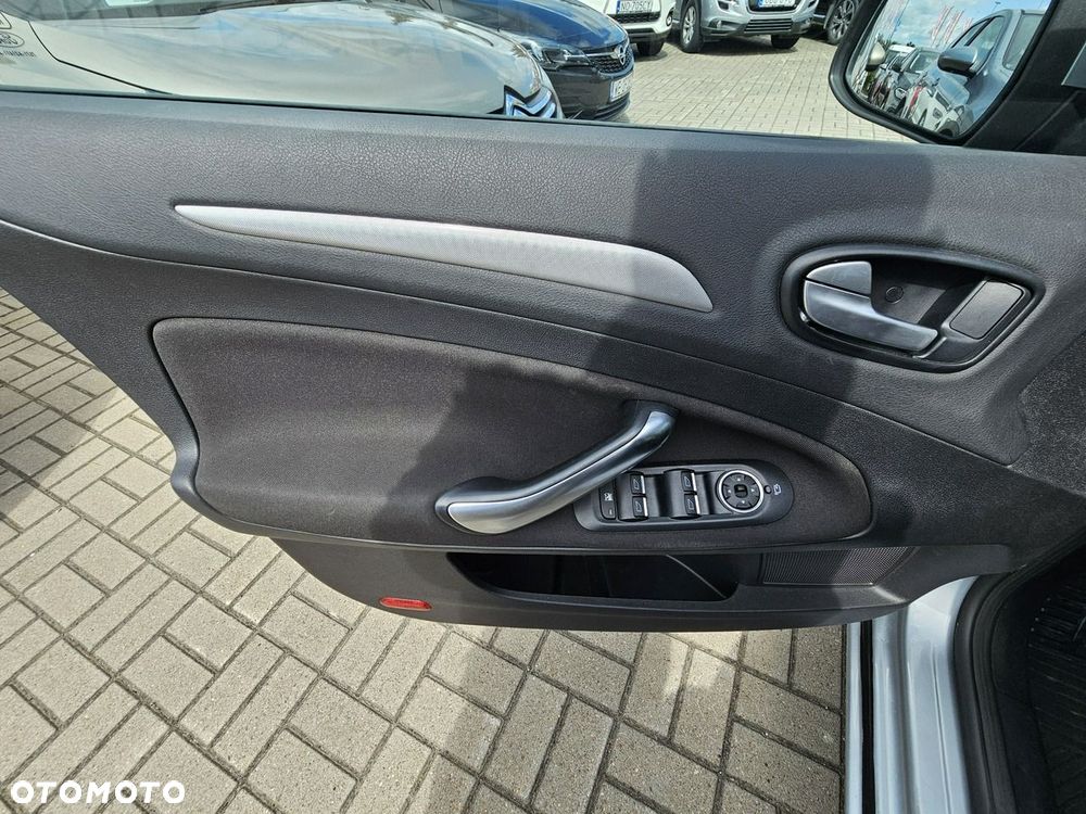 Ford Mondeo 2.0 TDCi Gold X - 27