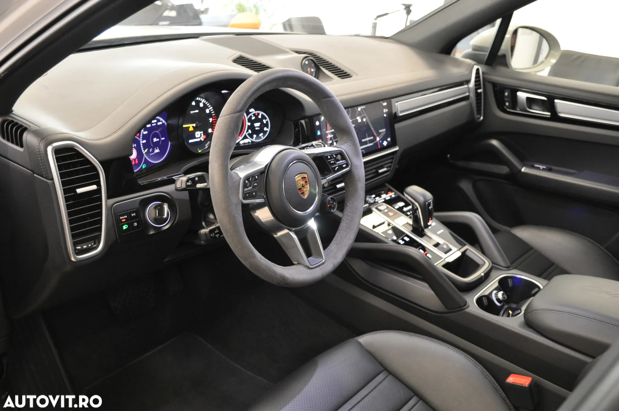 Porsche Cayenne E-Hybrid - 10