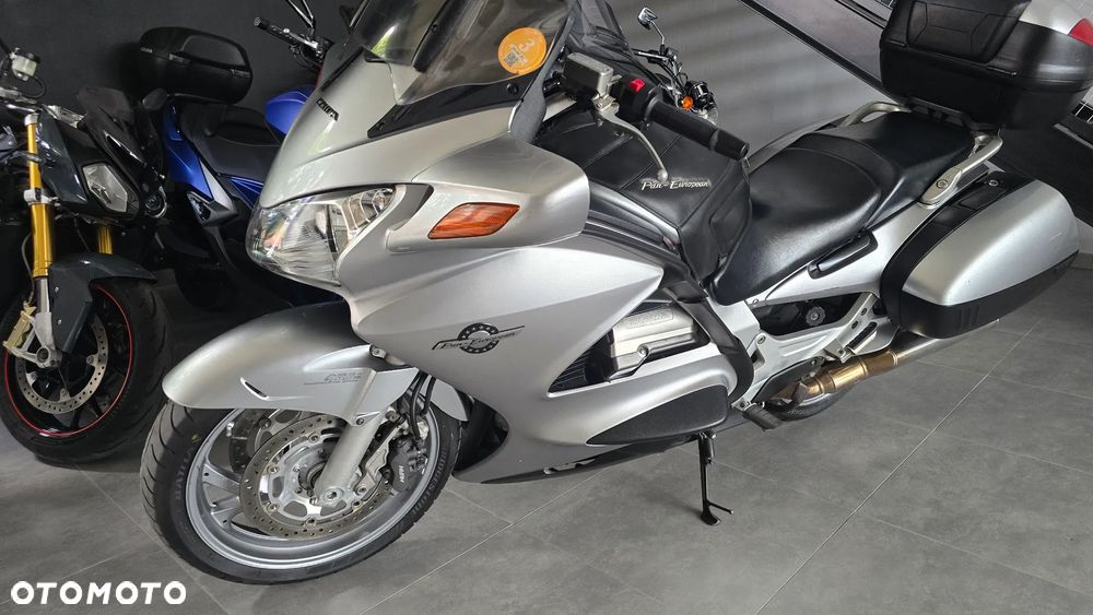 Honda ST - 3