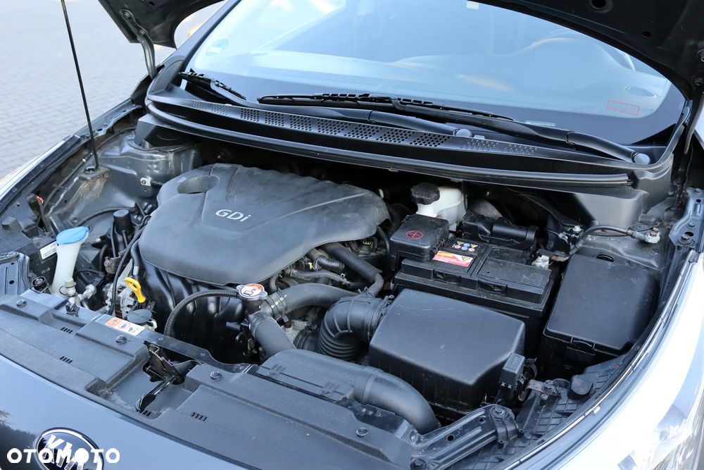 Kia Ceed 1.6 GDI Dream Team Edition - 38