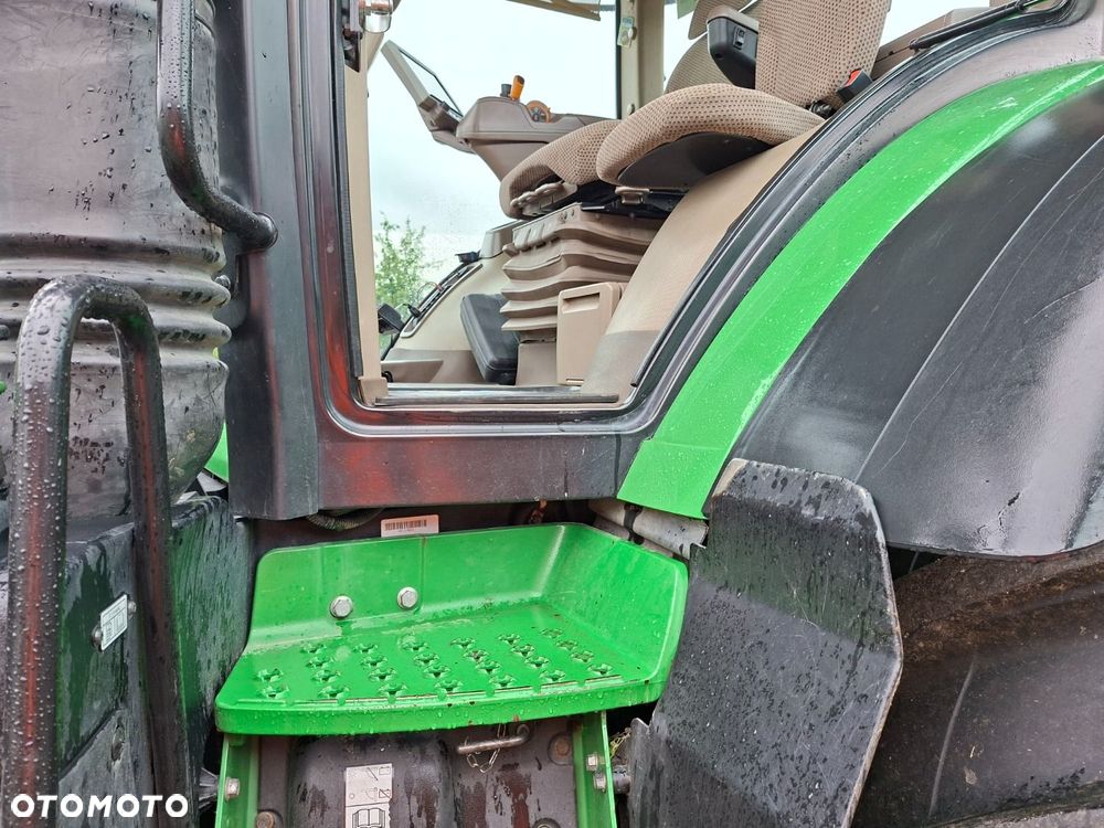 John Deere 7270R 4X4 - 9