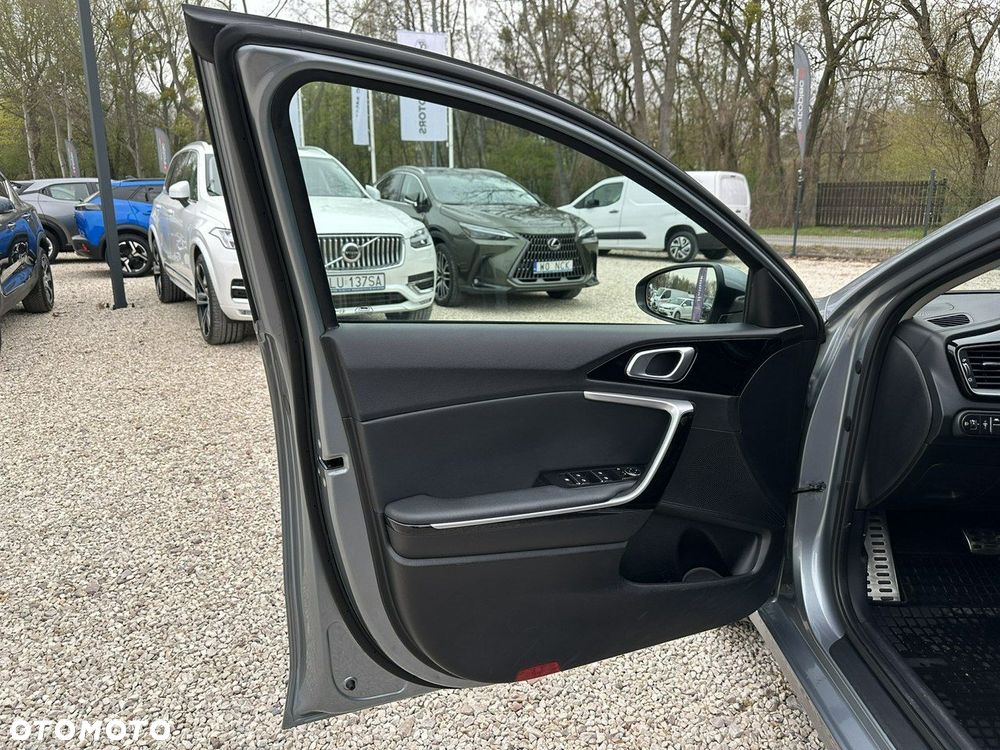 Kia Ceed 1.4 T-GDI L Business Line DCT - 15