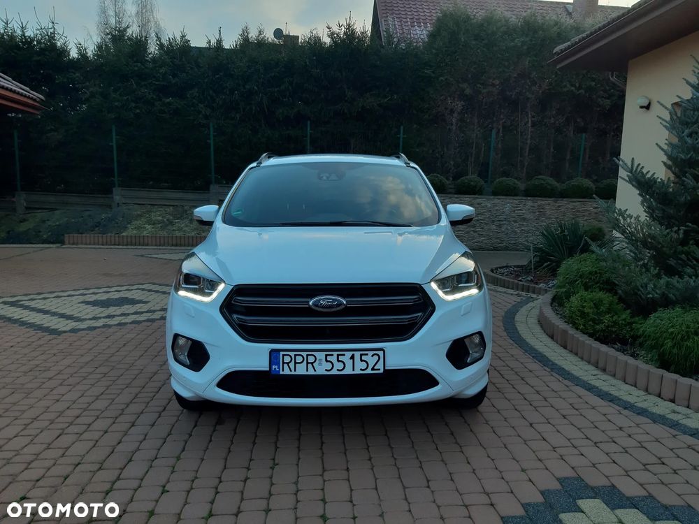 Ford Kuga 2.0 TDCi 4x4 ST-Line - 12