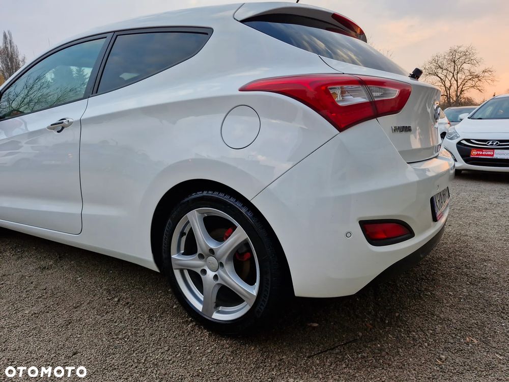 Hyundai i30 1.6 CRDi Comfort - 27