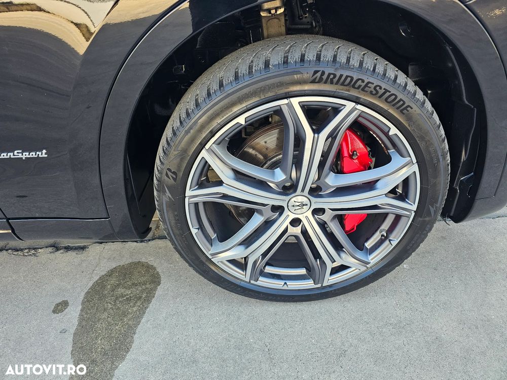 Maserati Levante - 11