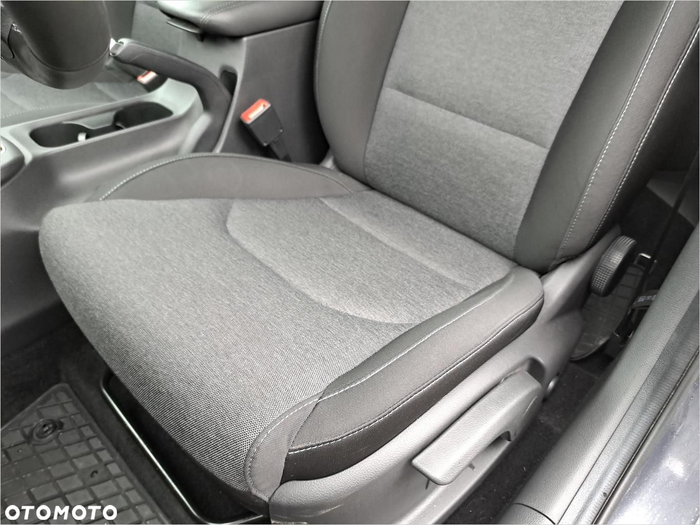 Hyundai i30 - 12