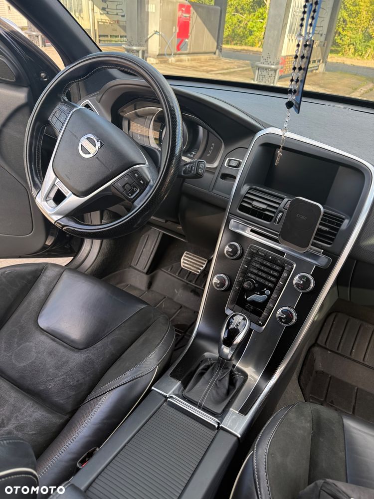 Volvo XC 60 - 22