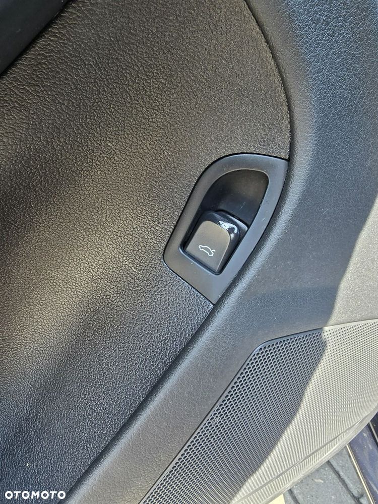 Audi A4 Limousine - 15