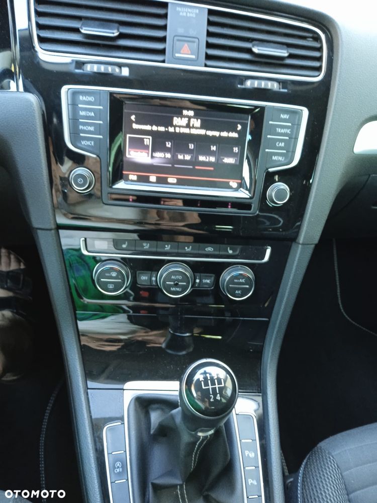 Volkswagen Golf Variant - 9