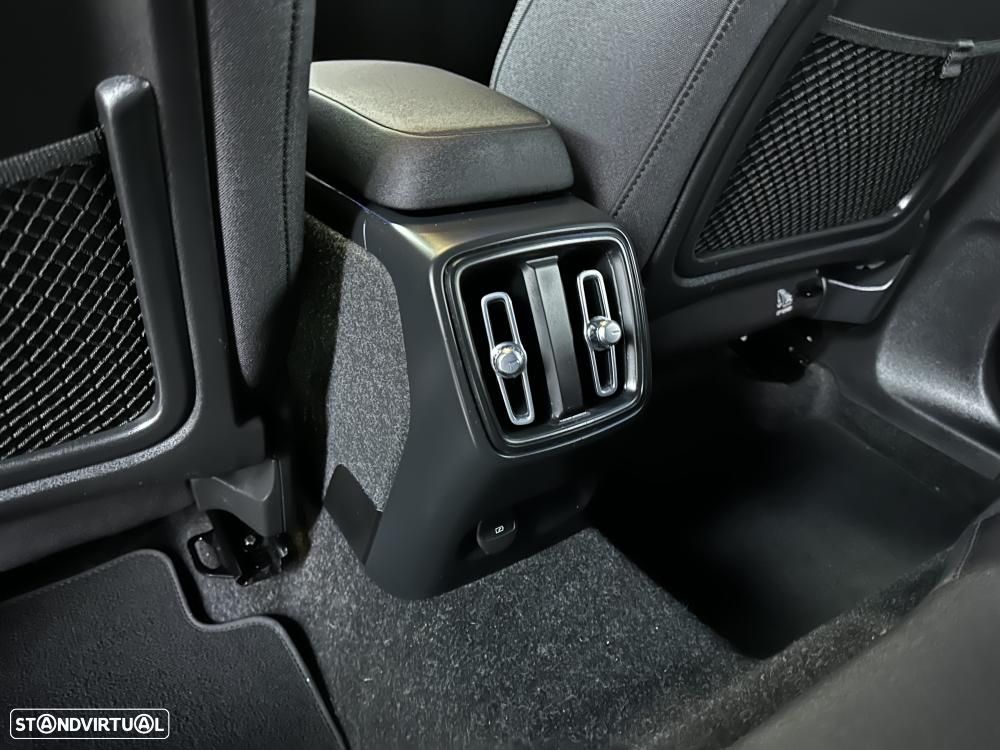 Volvo XC 40 Recharge 69 kWh Single Motor Plus - 38