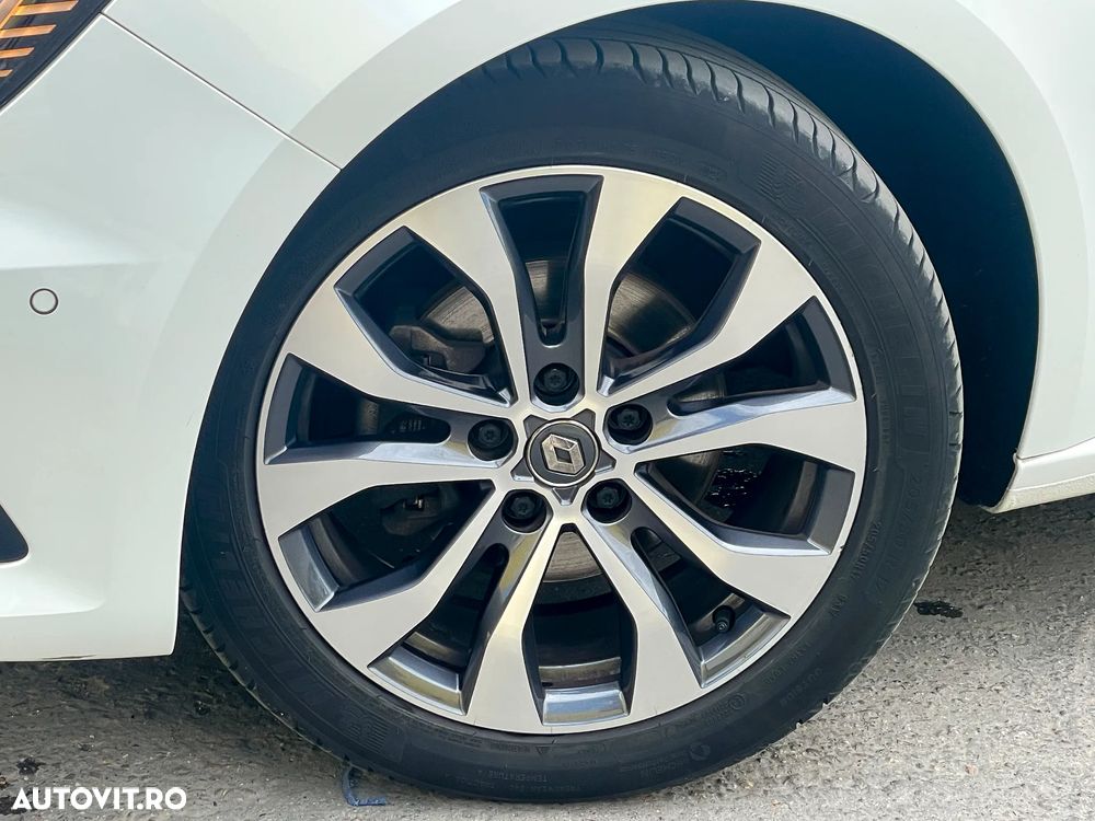 Renault Megane TCe 140 GPF BOSE EDITION - 27