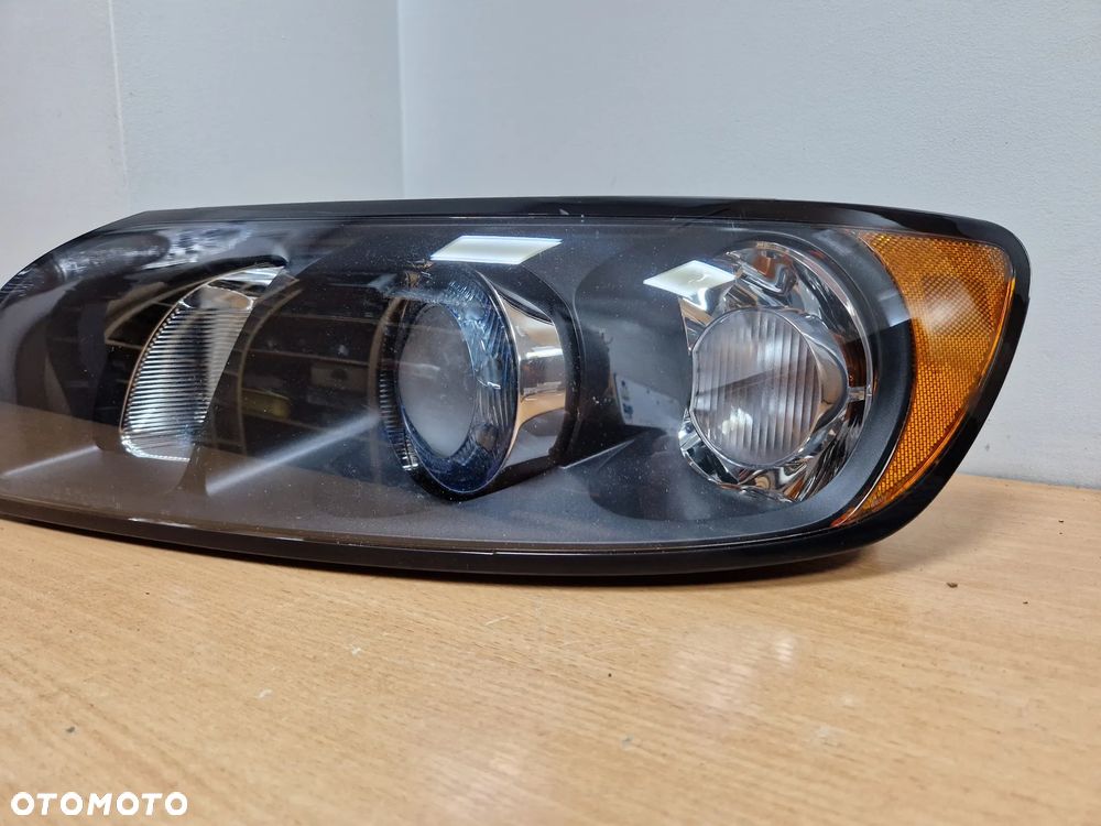 LAMPA LEWA PRZEDNIA XENON VOLVO S40II 04-07R  CZARNY ŚRODEK IDEALNA ORYGINAŁ EUROPA - 4