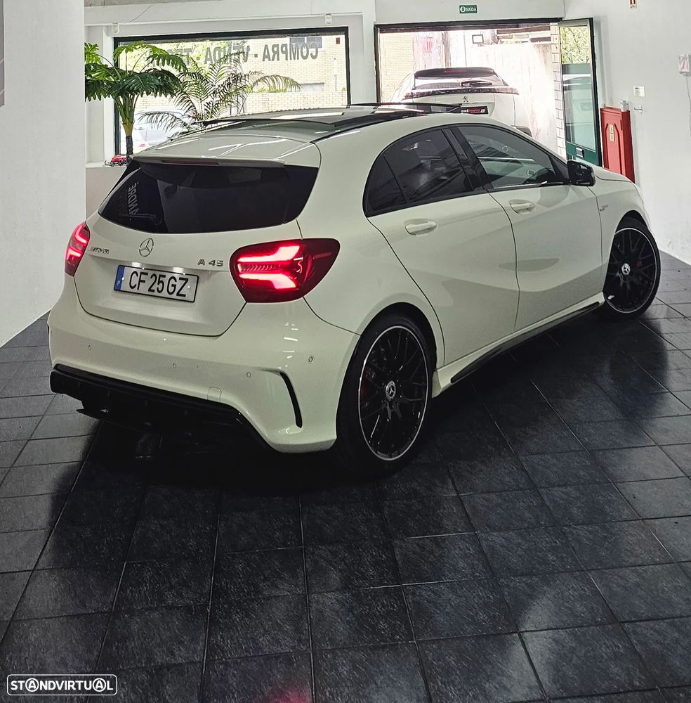 Mercedes-Benz A 45 AMG 4Matic Speedshift 7G-DCT Yellow Night Edition - 24