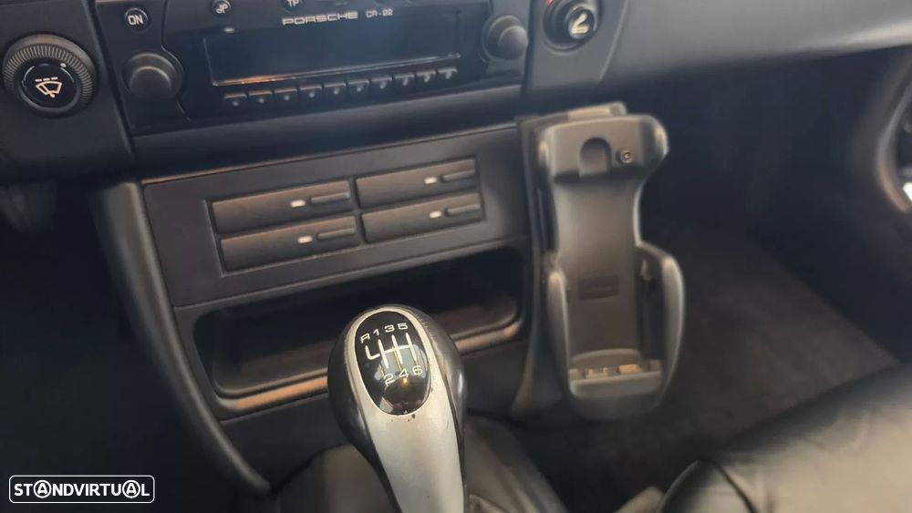 Porsche 911 (996) Carrera - 43