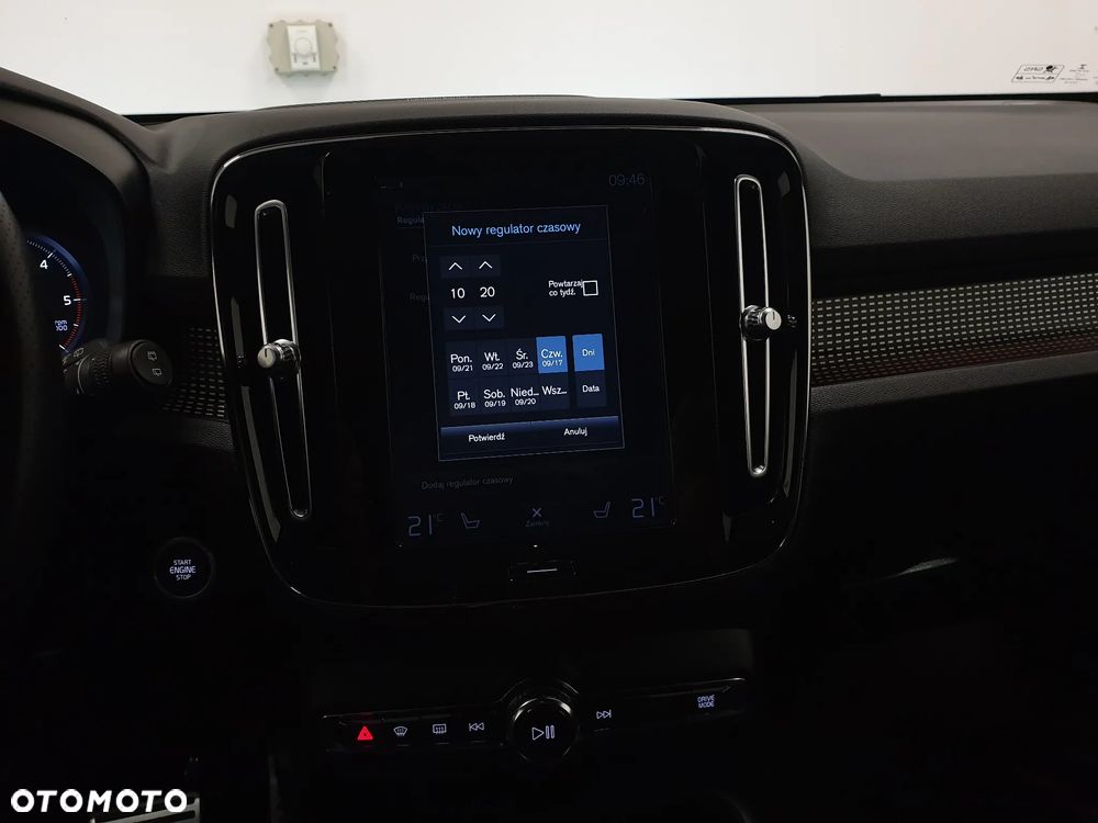 Volvo XC 40 D4 AWD R-Design - 23