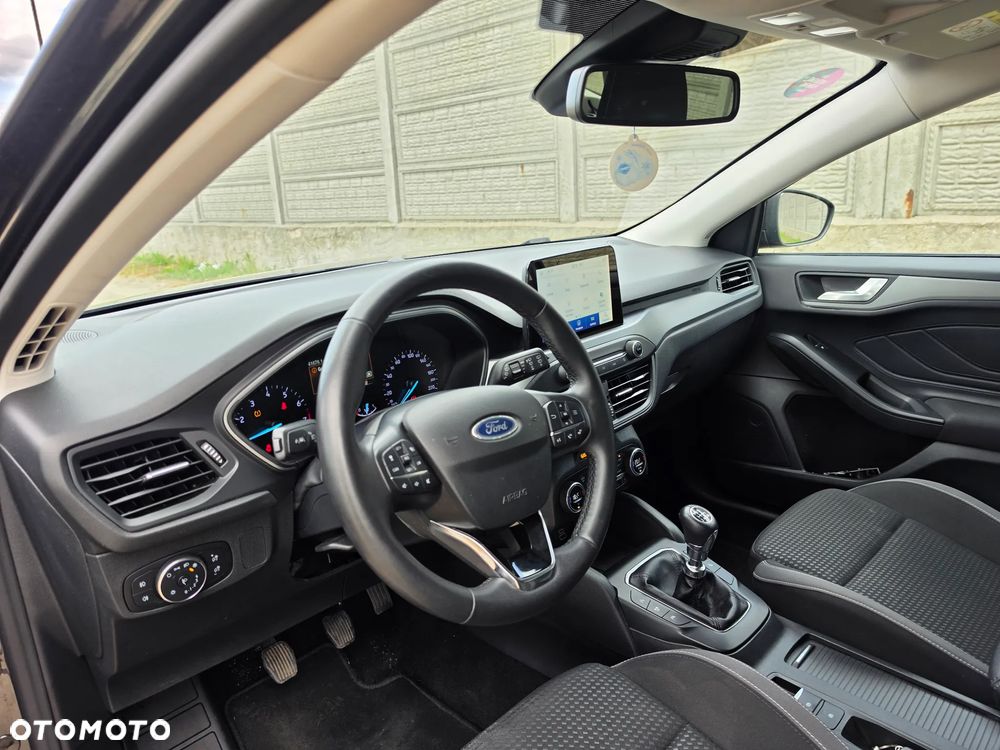 Ford Focus SW 1.0 EcoBoost S&S COOL&CONNECT - 8