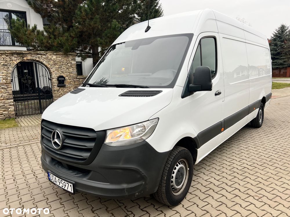 Mercedes-Benz 315 - 2