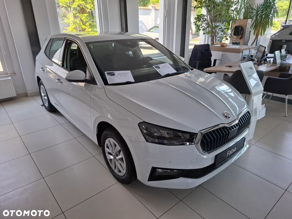 Skoda Fabia 1.0 TSI Drive - 1