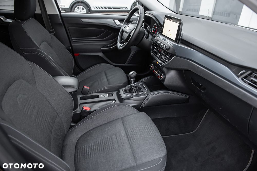 Ford Focus SW - 29