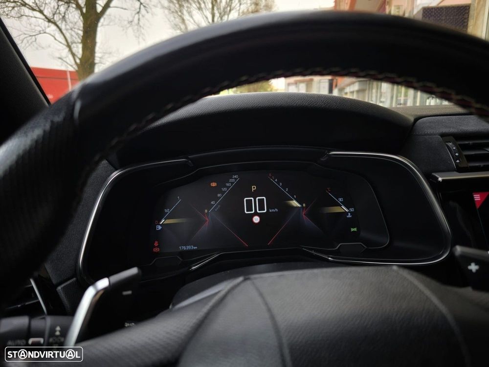 DS DS7 Crossback 2.0 BlueHDi Performance Line EAT8 - 26