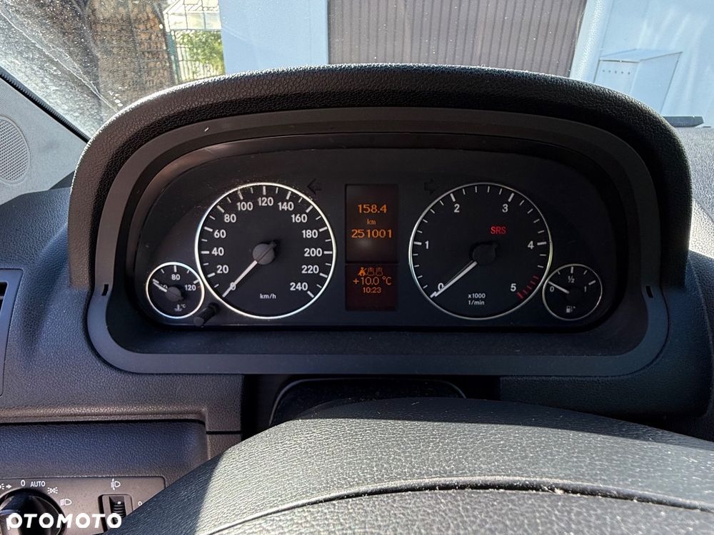 Mercedes-Benz A-Class 2006 photo 2