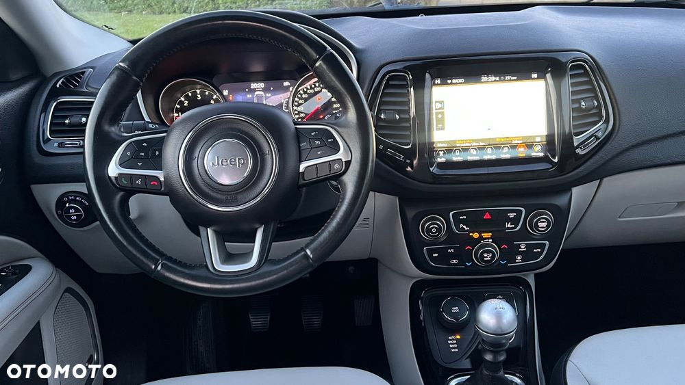Jeep Compass 2.0 MultiJet Active Drive Limited - 28