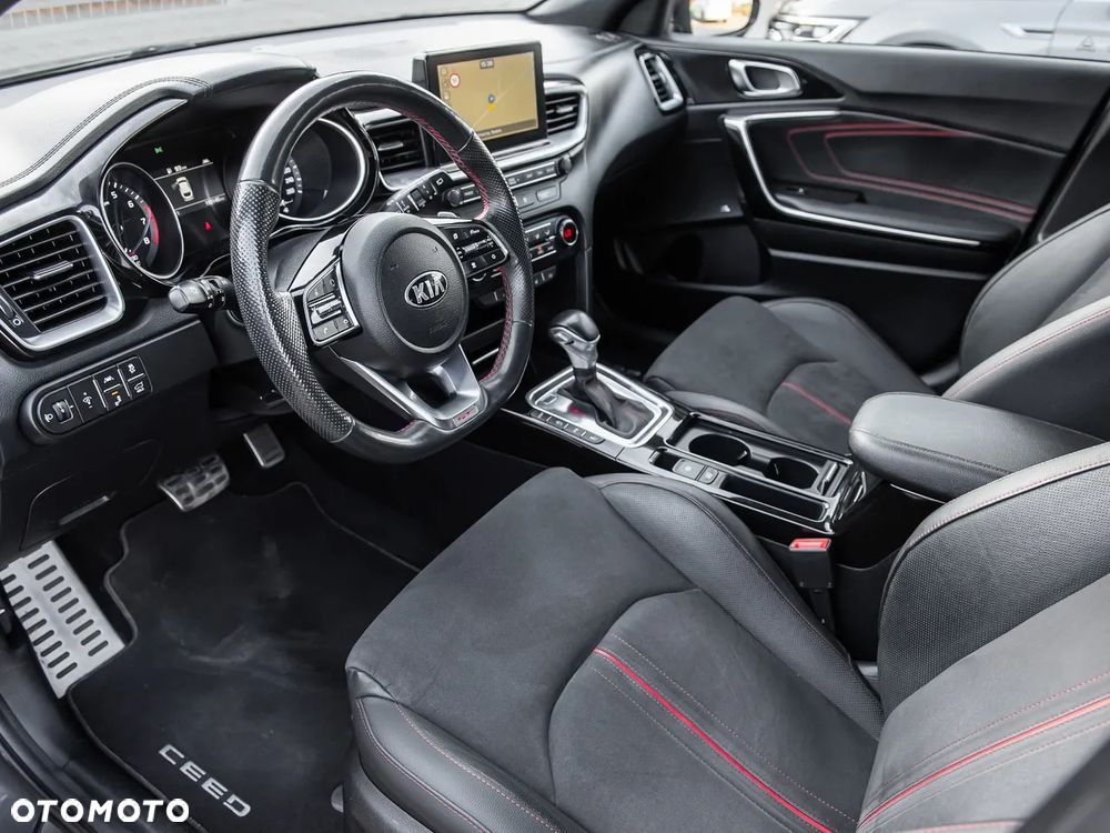 Kia ProCeed 1.6 T-GDI DCT7 OPF GT - 15