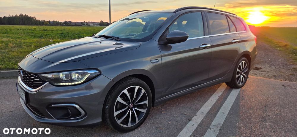 Fiat Tipo 1.4 T-Jet Lounge - 1