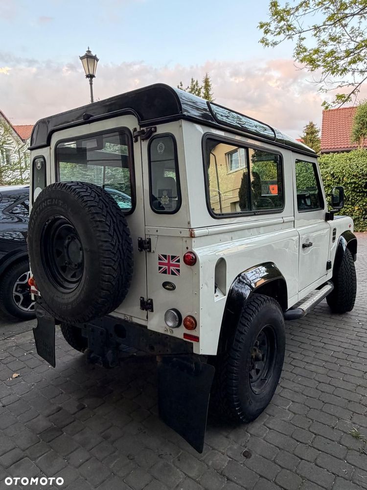 Land Rover Defender 2.5 TD5 - 10
