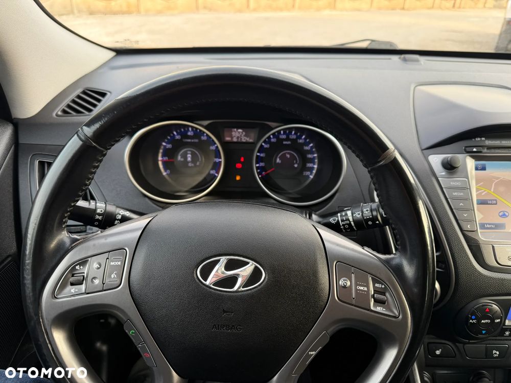 Hyundai ix35 1.6 2WD Fifa World Cup Edition - 39