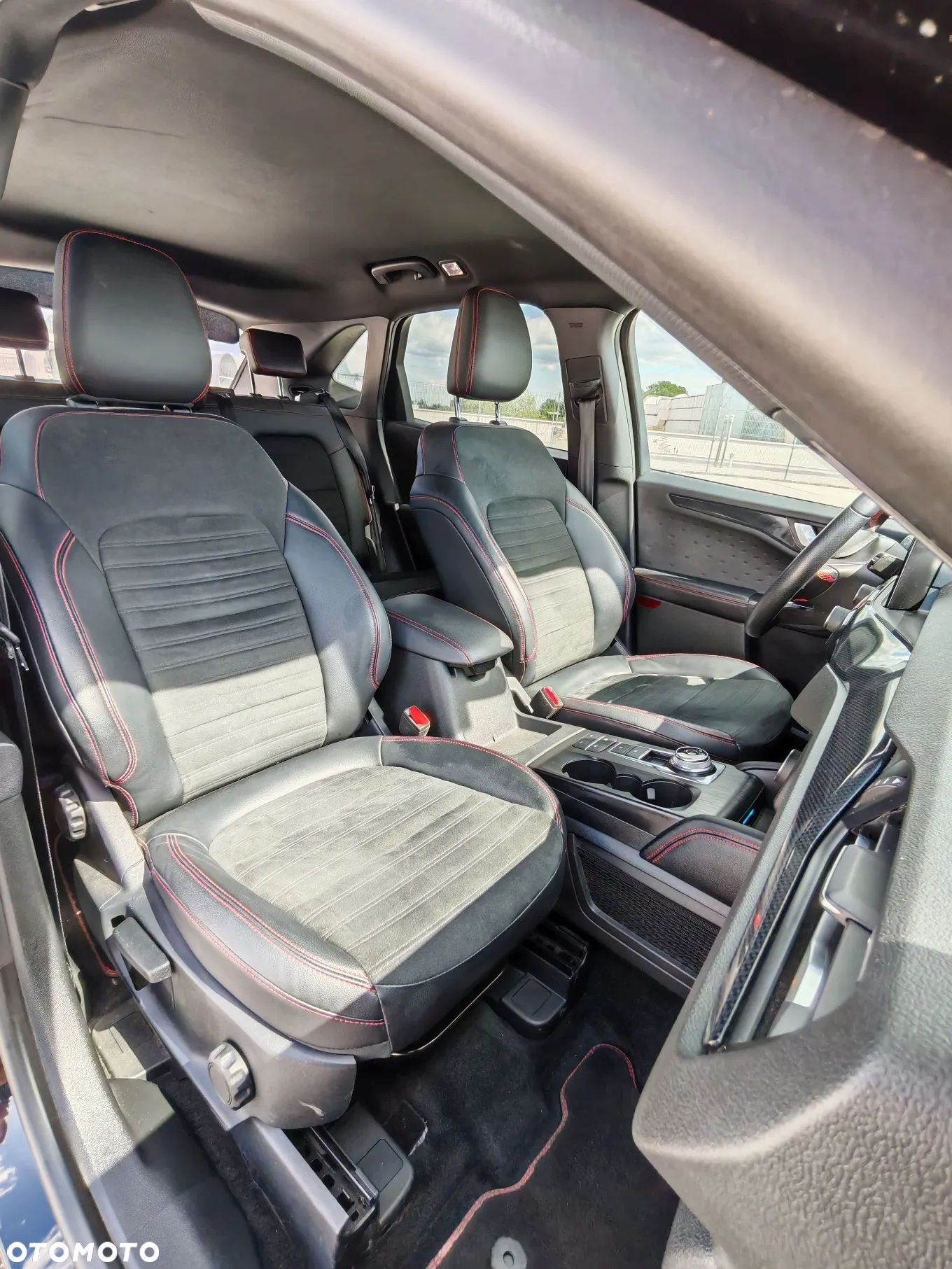 Ford Kuga 2.5P PHEV FWD ST-Line X - 12