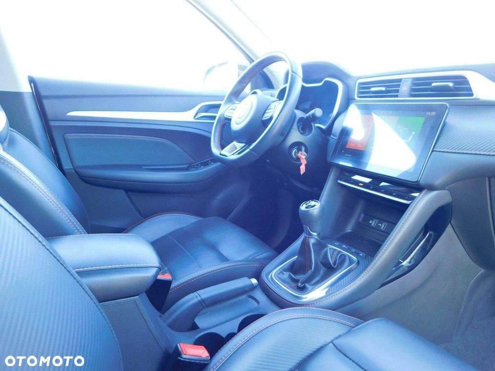 MG ZS - 14