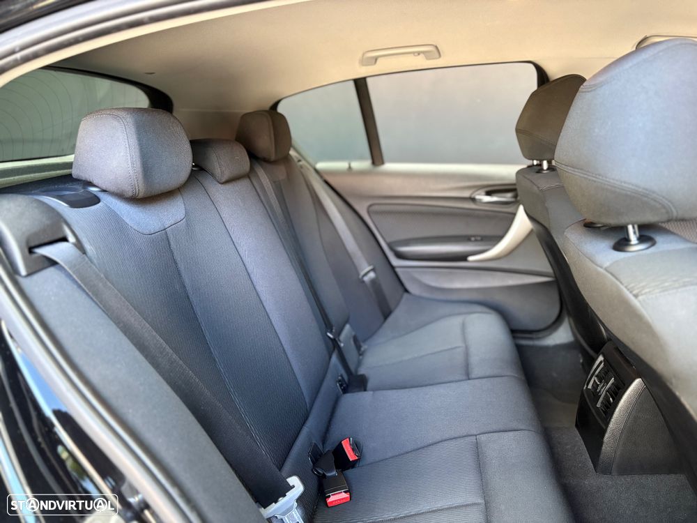 BMW 118 d Line Sport - 37