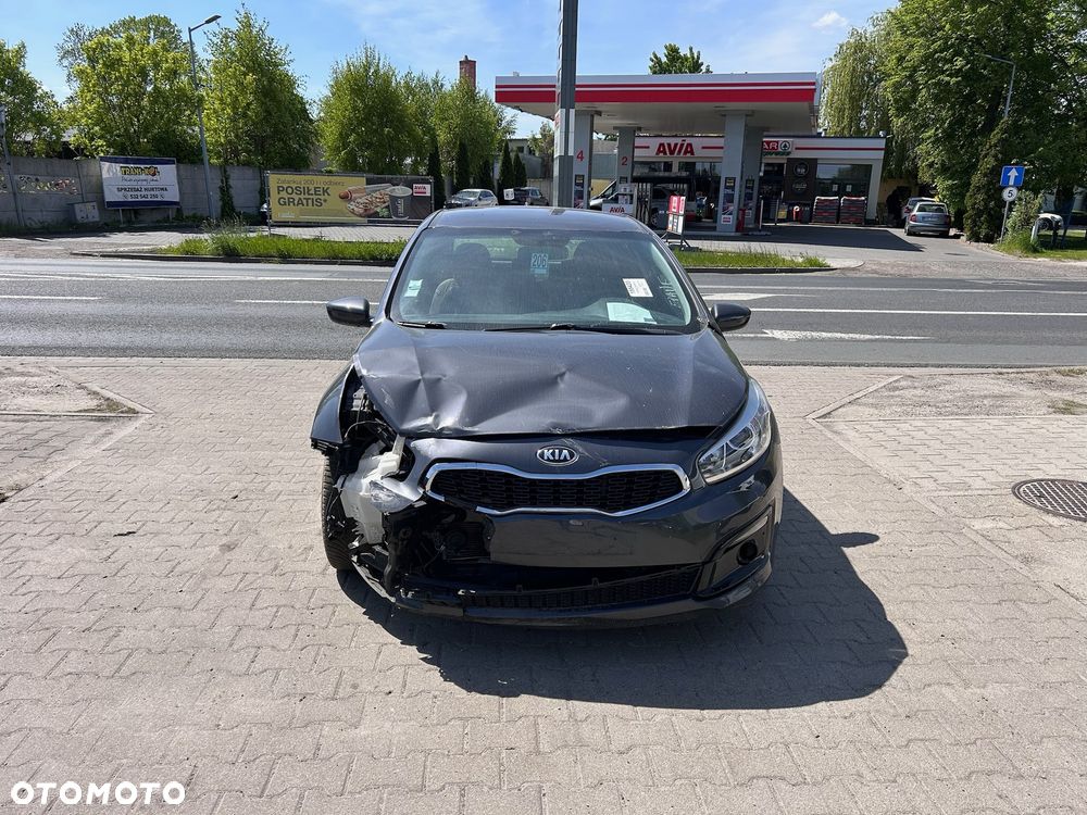 Kia Ceed 1.6 CRDi 136 ISG Edition 7 - 2