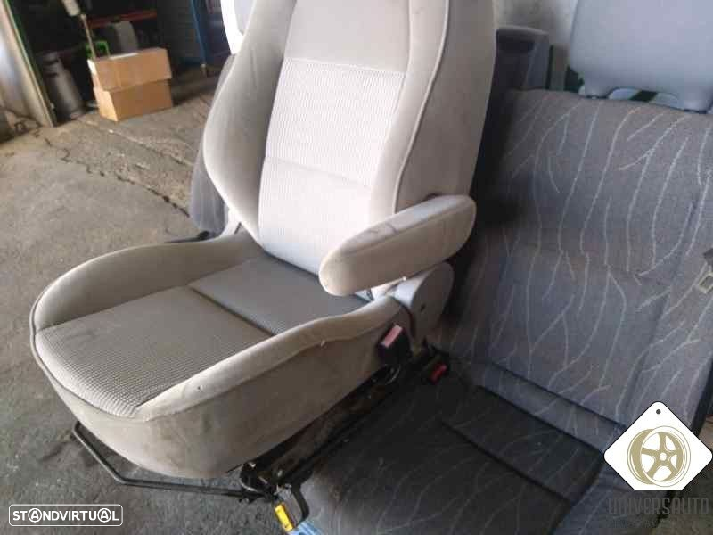 BANCO FRONTAL DIREITO PEUGEOT 207 2007 - 4