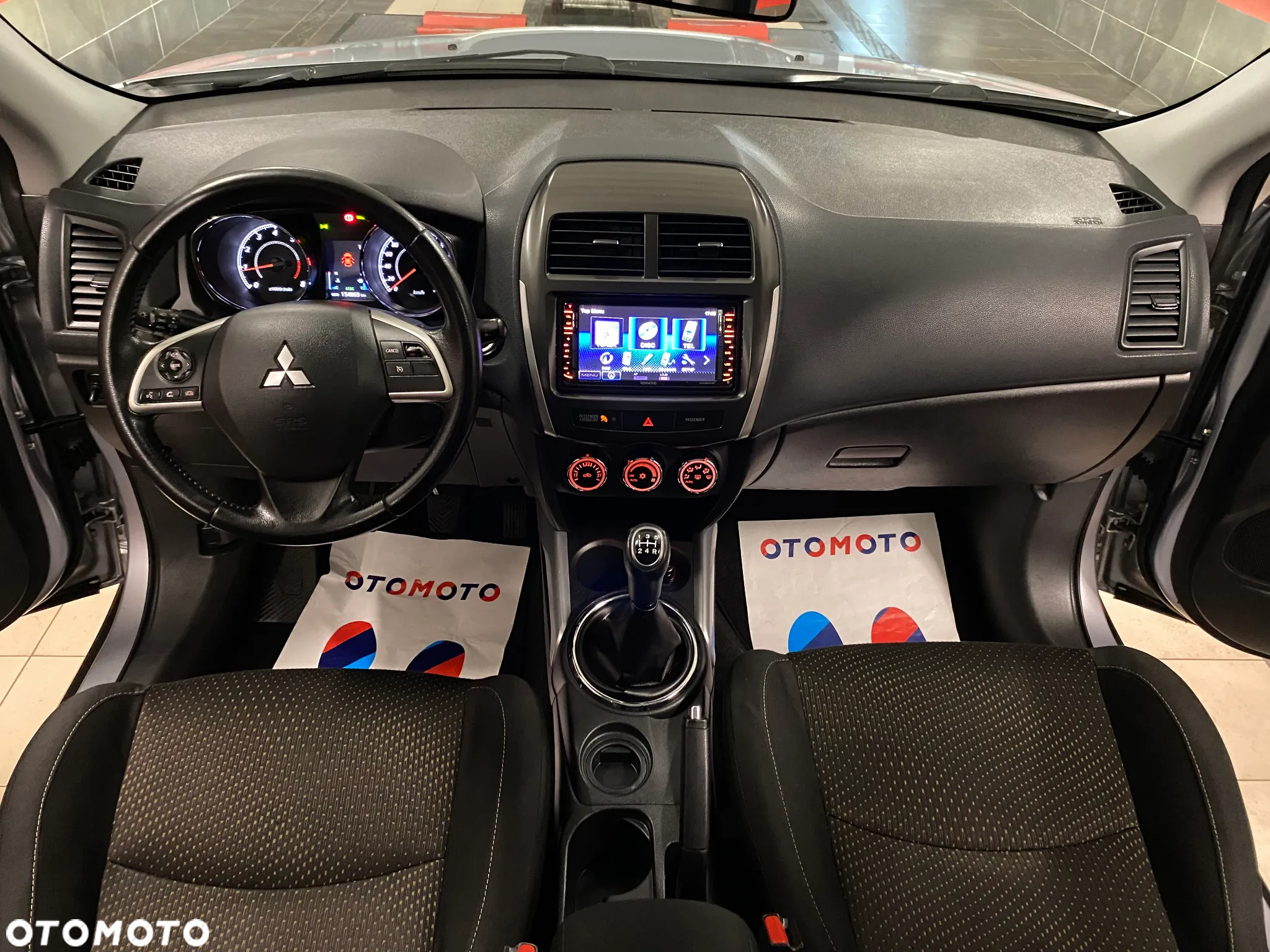 Mitsubishi ASX 1.6 Instyle - 18