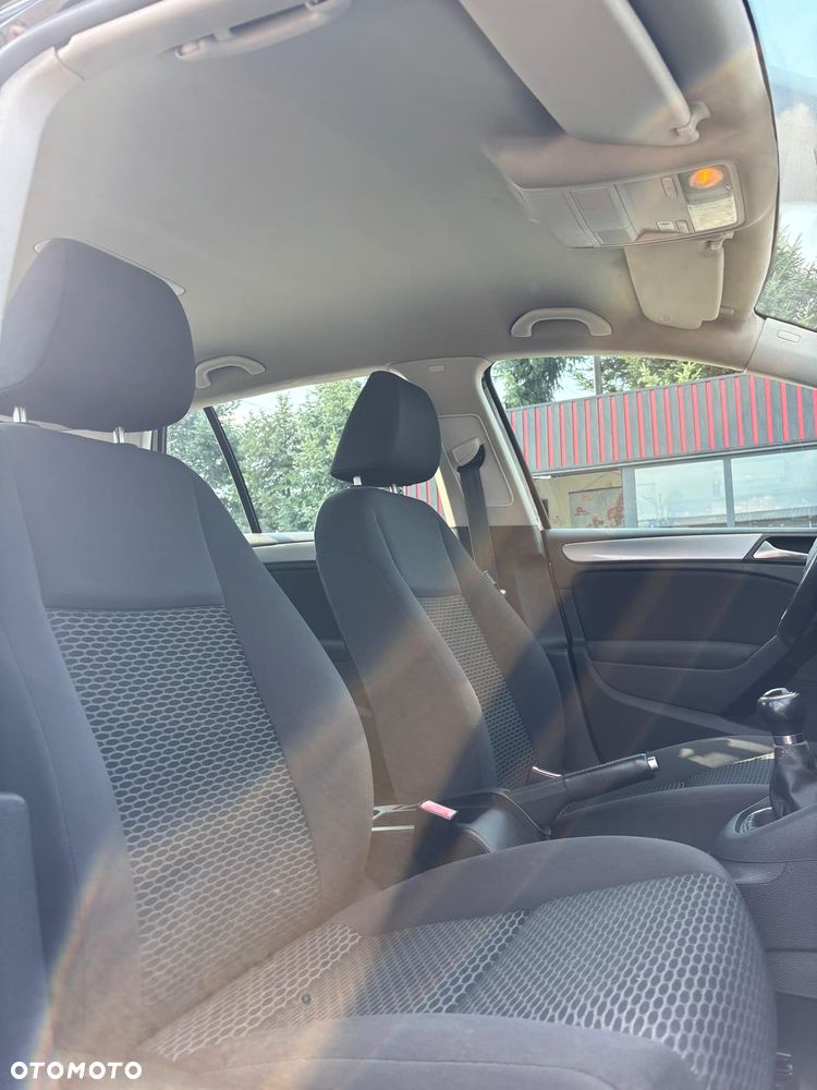 Volkswagen Golf 2.0 TDI DPF Comfortline - 13
