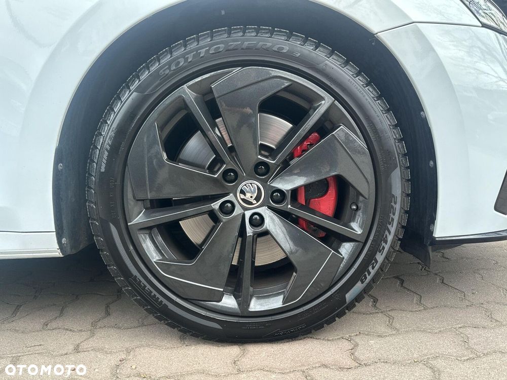 Skoda Octavia 2.0 TSI RS DSG - 39