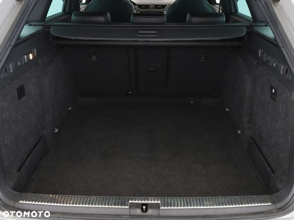 Skoda Superb 2.0 TDI DSG Sportline - 21